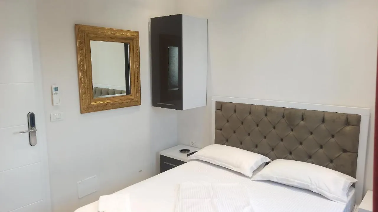 Star Hotel Selitë e Vogël 2*,  Albania