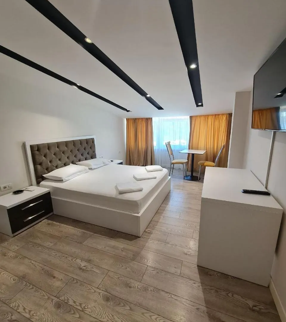 Star Hotel Selitë e Vogël