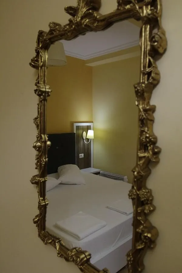 Star Hotel Selitë e Vogël