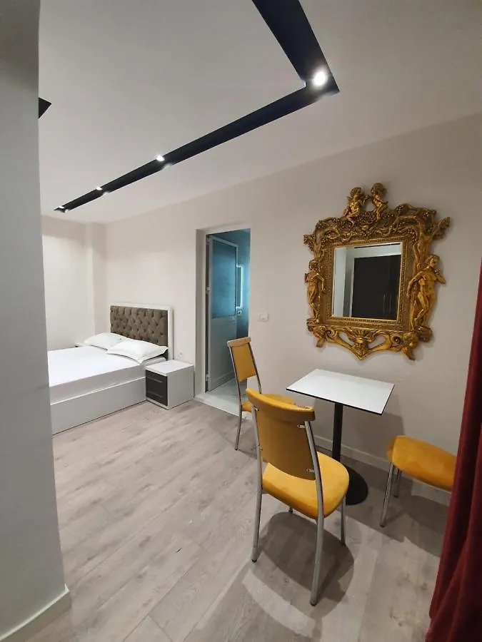 Star Hotel Selitë e Vogël 2*,  Albania