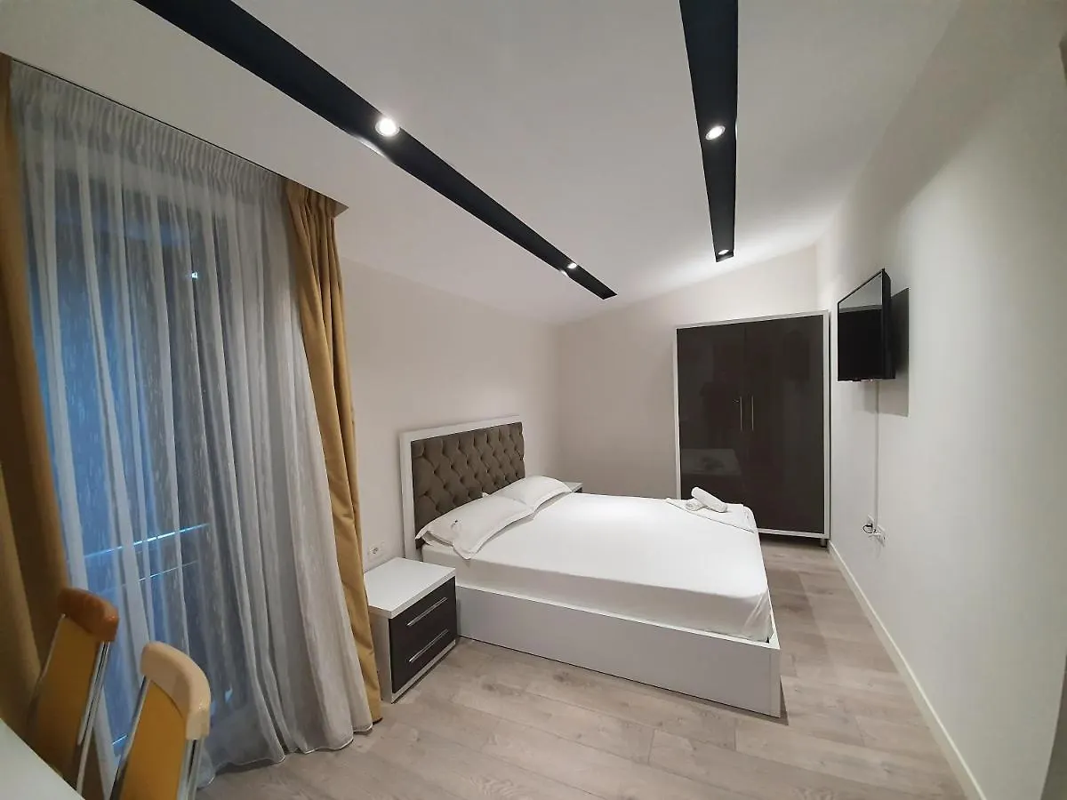 Star Hotel Selitë e Vogël