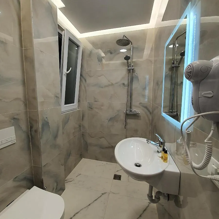 Star Hotel Selitë e Vogël 2*,